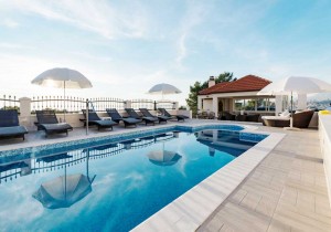 Croatia adventure accommodation in Podstrana