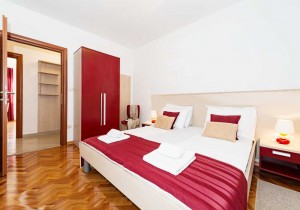 Podstrana apartment to book